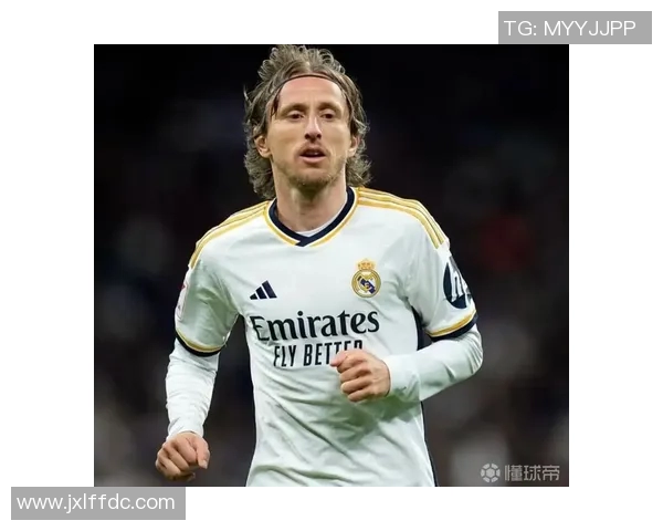 日本足球明星前十名盘点他们如何影响了足球的未来与发展