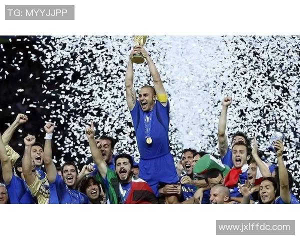 意大利前著名足球明星的辉煌历程与传奇故事回顾 意大利前著名足球明星的辉煌历程与传奇故事回顾