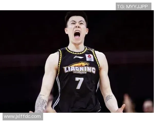 深圳羽毛球队在总决赛积分榜上以90分高居榜首展现强劲实力 深圳羽毛球队在总决赛积分榜上以90分高居榜首展现强劲实力