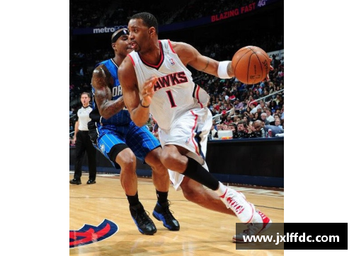 NBA精彩投篮瞬间：篮球魔术！